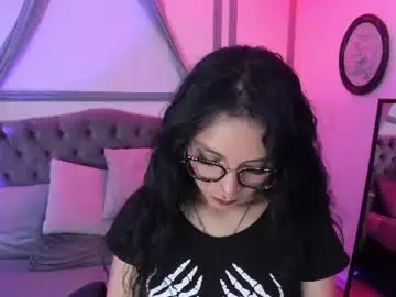 Raia_maddox  live sex cam