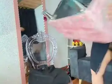 Zully_green  live sex cam