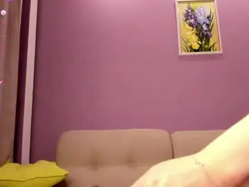 Jeanemott  live sex cam