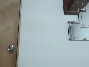 Madeline_woods  live sex cam