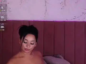 Madyluxx  live sex cam