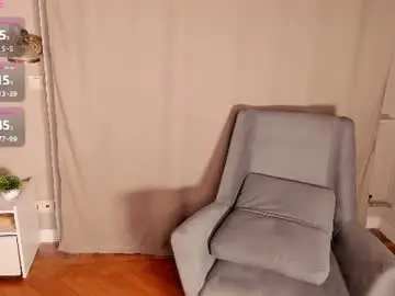 Meganhenns  live sex cam