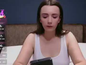 Mollygreens  live sex cam