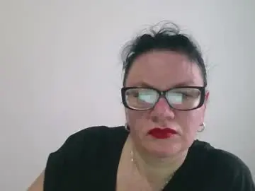 Oksanalyyy445  live sex cam