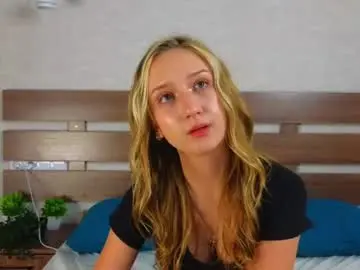 Tinapage  live sex cam