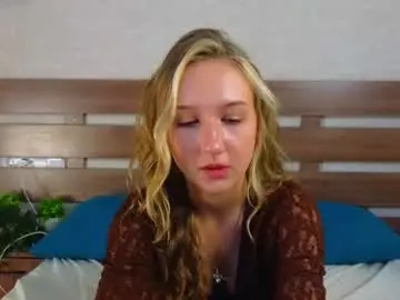 Tinapage  live sex cam