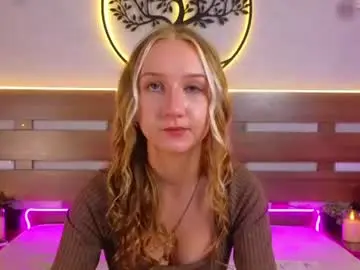 Tinapage  live sex cam
