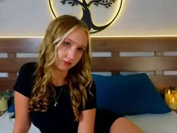 Tinapage  live sex cam