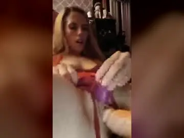 Hannahlovesu2  live sex cam