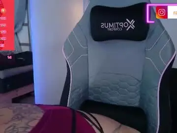 Iriisfeitan  live sex cam