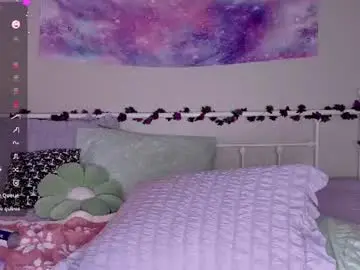 Itsnikkisweet  live sex cam