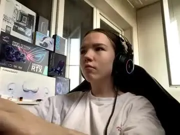 Machellebazaldua  live sex cam