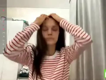 Michaeleanidi  live sex cam