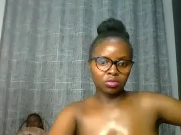 Naughtty_bella8  live sex cam