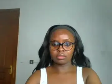 Naughtty_bella8  live sex cam