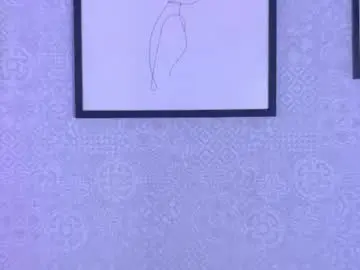 Tinacurly  live sex cam