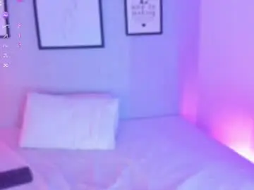 Tinacurly  live sex cam