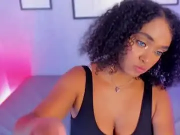 Tinacurly  live sex cam