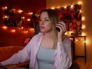 Vireliamoonfall  live sex cam