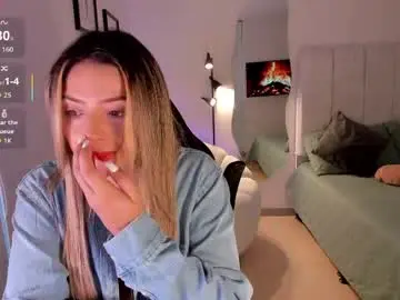 Amywoods  live sex cam