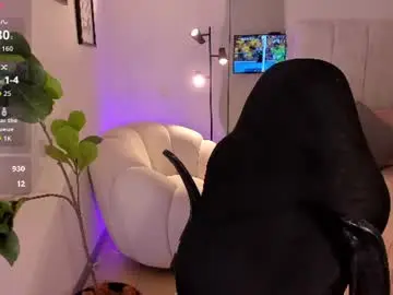 Amywoods  live sex cam