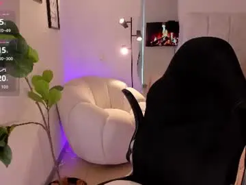 Amywoods  live sex cam