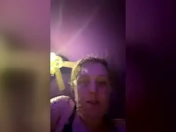 Brendaaaaa2022  live sex cam