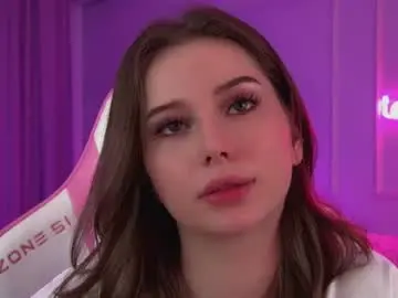 Dianabecker  live sex cam