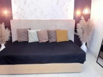 Emy_ly  live sex cam