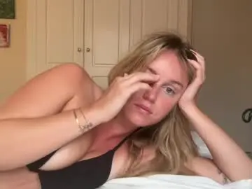 Isabellelikestosing  live sex cam