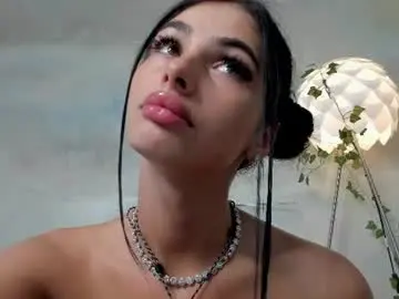 Moonsshard  live sex cam
