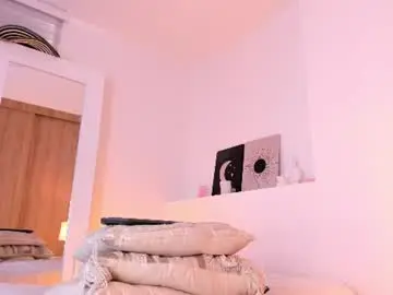 Nicolettebale  live sex cam
