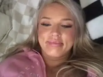 Prettythickmomma  live sex cam