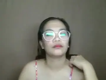 Ranaya1  live sex cam