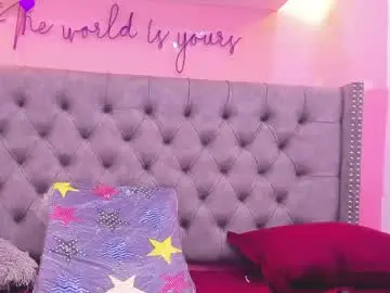 Sophiia_77  live sex cam