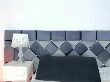 _curvy_milf  live sex cam
