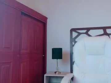 Ashley_jonee  live sex cam