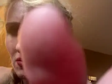 Blondebellaaa3  live sex cam