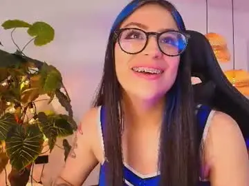 Gia_26  live sex cam