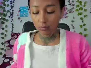 Kitty_moon2  live sex cam