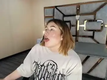 Kristtal_key  live sex cam