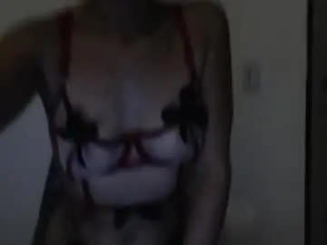 Liiz5  live sex cam
