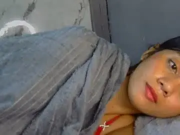 Pia_xxx  live sex cam