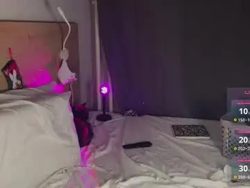 Russian_sexy_girl5  live sex cam