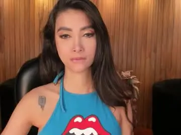 Valeriavelvet  live sex cam