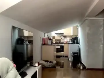 Amyroberta92  live sex cam