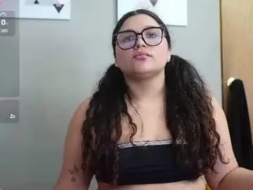 Chubbykinkyygirl  live sex cam