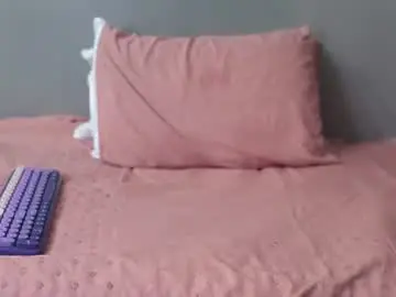Chubbykinkyygirl  live sex cam