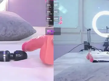 Danee_19  live sex cam