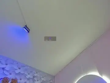 Danee_19  live sex cam